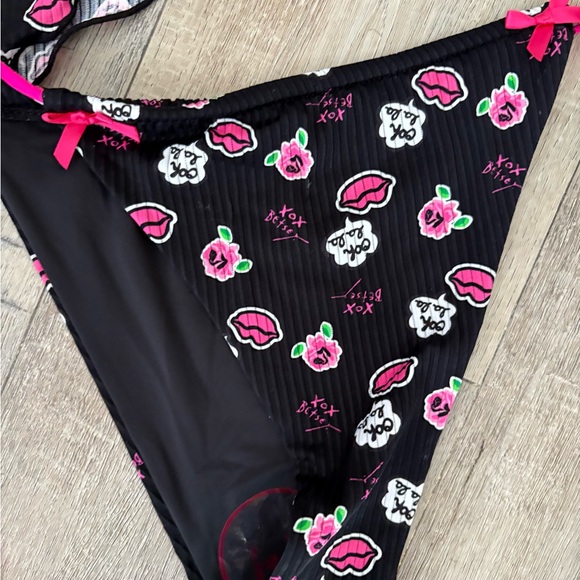 Betsey Johnson black pink 3 piece bikini set coverup sarong and top and bottoms - Picture 13 of 14